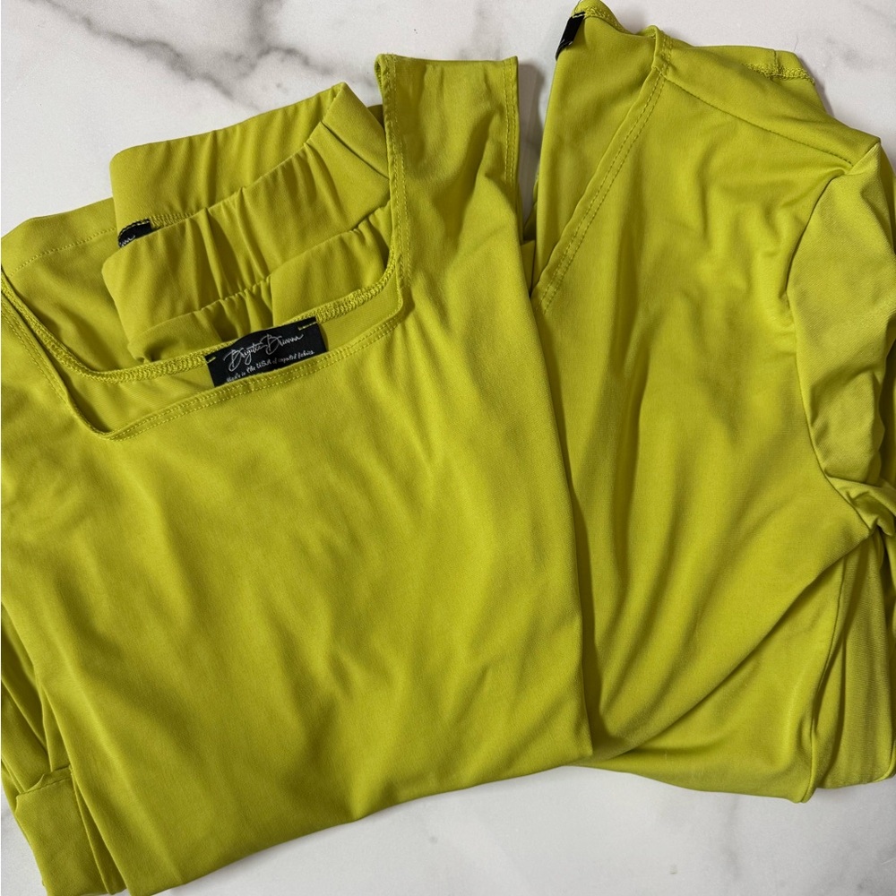 Elegant Lime Green Women's Pantsuit - Picture 3 of 4